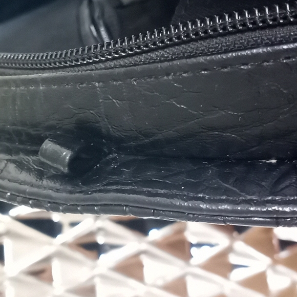 Sylvia Cee Clutch - Faux Leathered Patchwork. - Picture 7 of 10